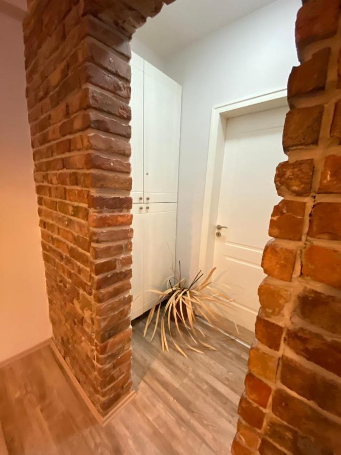 Ultra Apartments 'New Baazar' Tirana Kültér fotó
