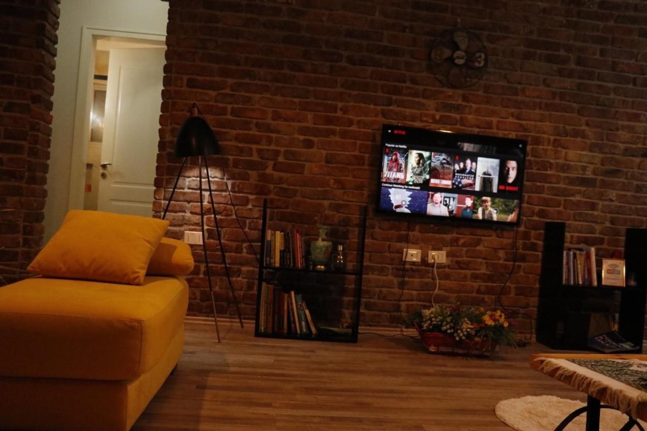 Ultra Apartments 'New Baazar' Tirana Kültér fotó